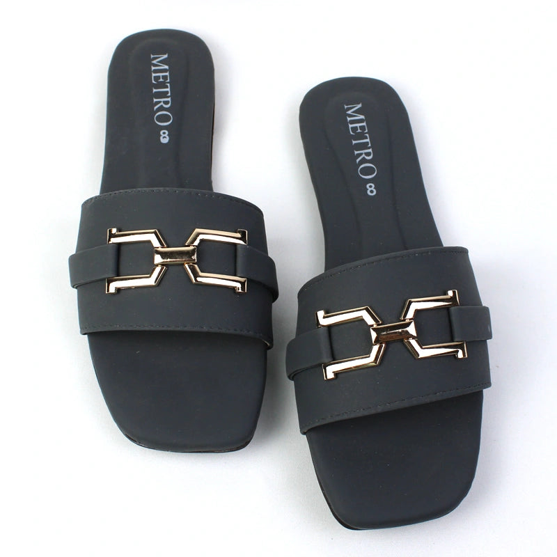 Cut Buckle Elegant Slides