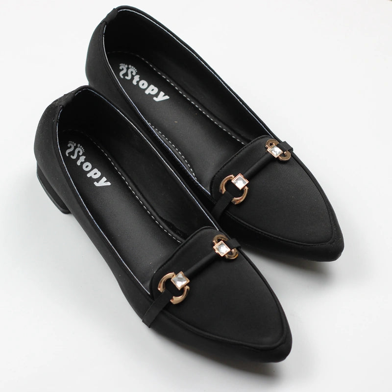 Pointed-Toe Comfortable Slip-On Court Shoes