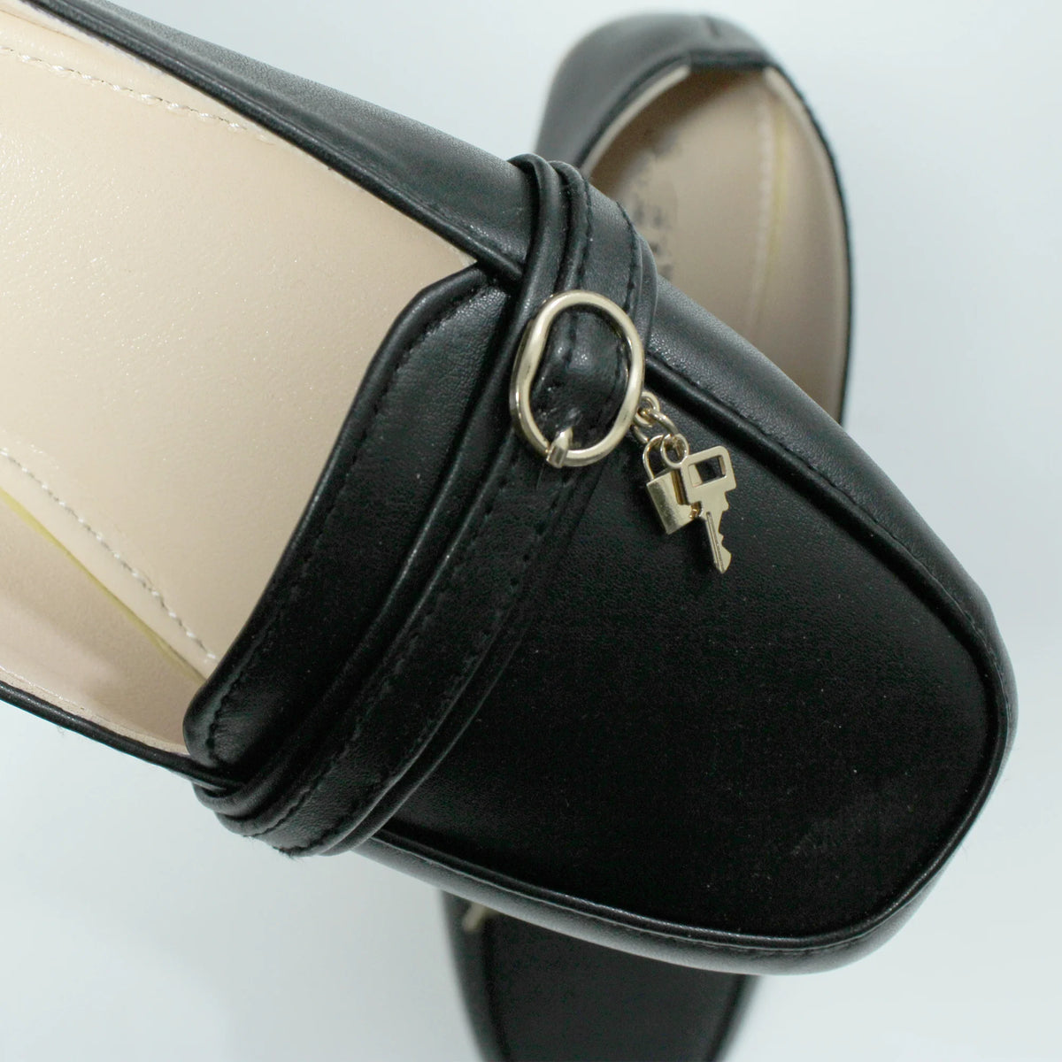 Lock Key Buckle Loafers