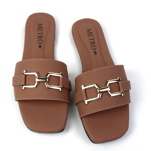 Cut Buckle Elegant Slides