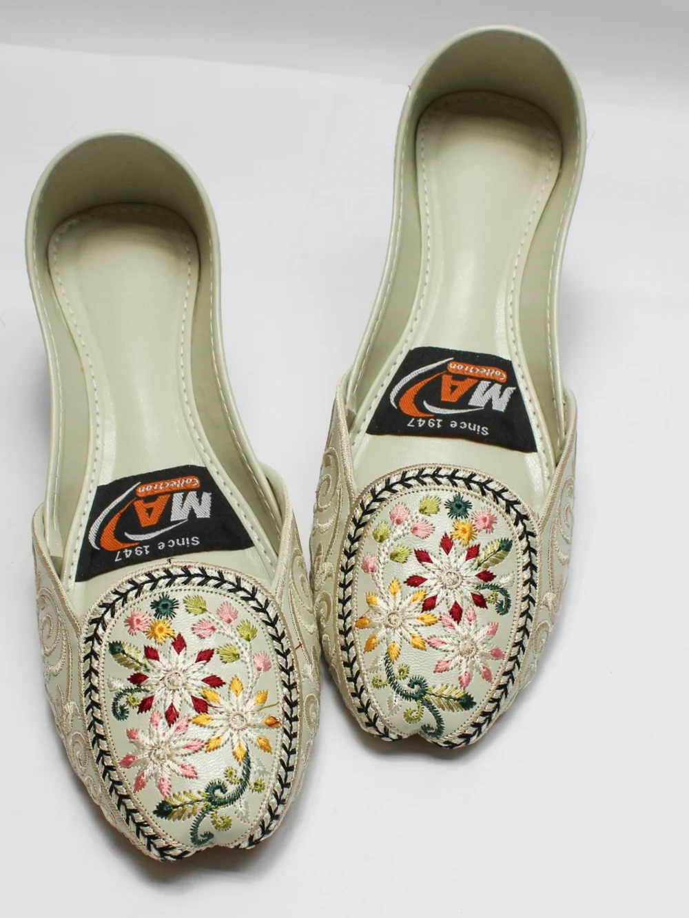 Embroidered Khussa Beige Colour