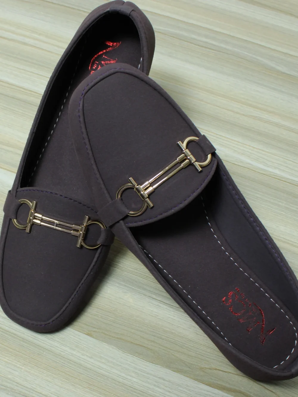 D Buckle Suede Loafer (Plum)