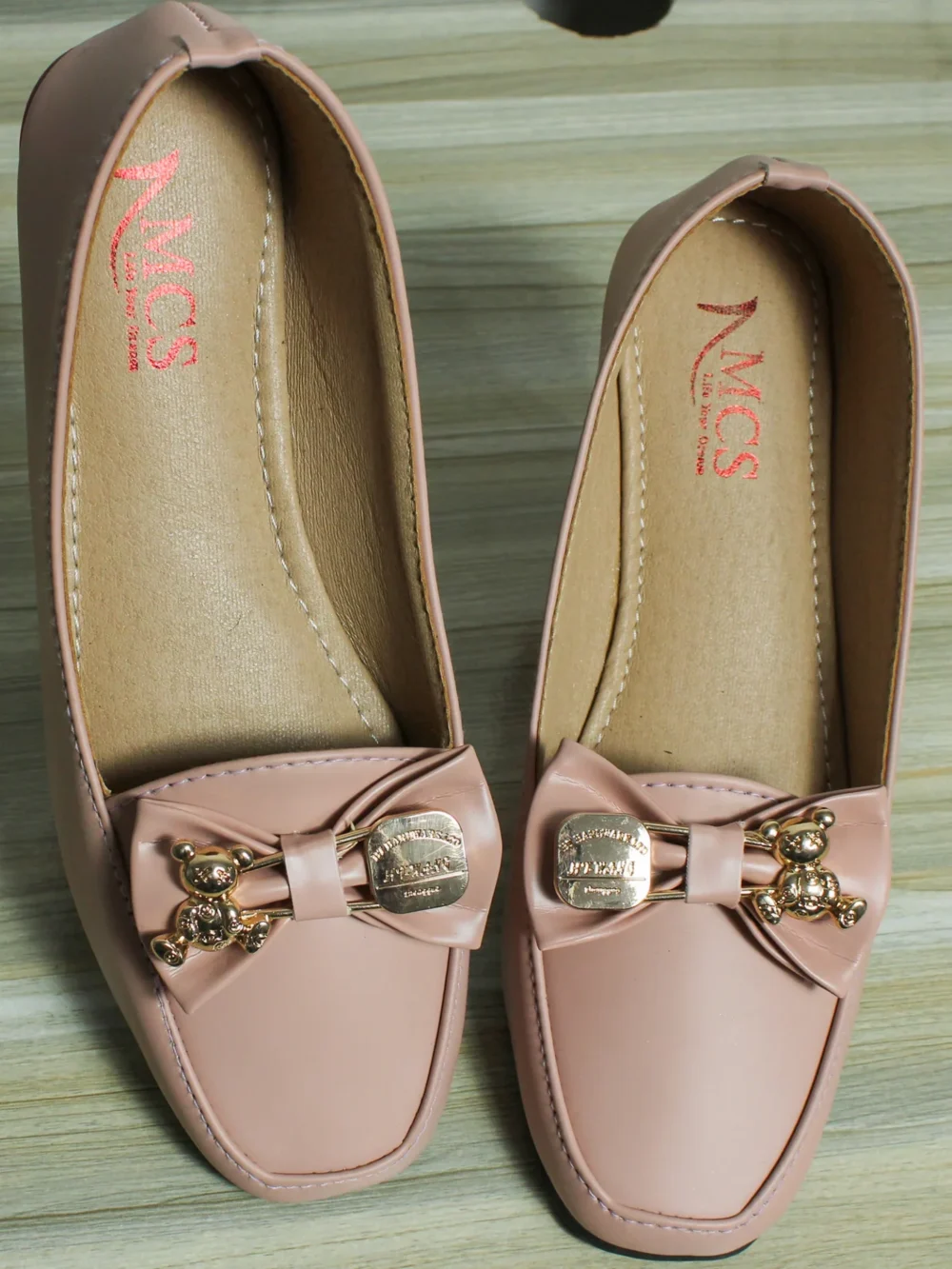 Bear Buckle Rexene Loafer (Pooh Pink)