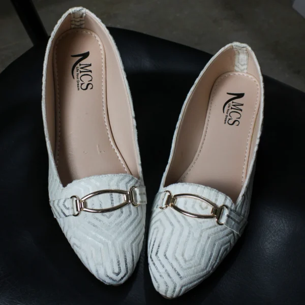 Streamy Gold Pumps (Pearl White)
