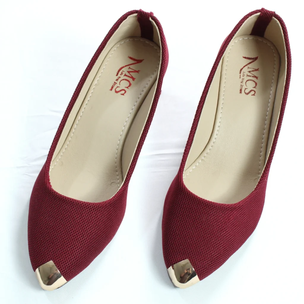 Jute Metal Toe Tip Court Shoe (Maroon)