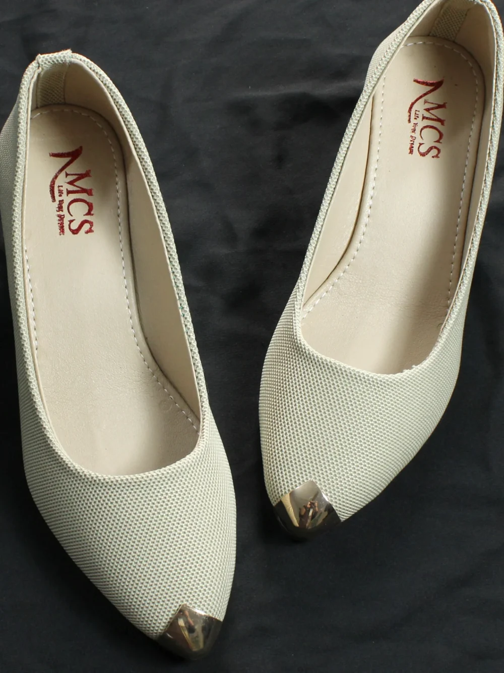 Jute Metal Toe Tip Court Shoe (Beige)