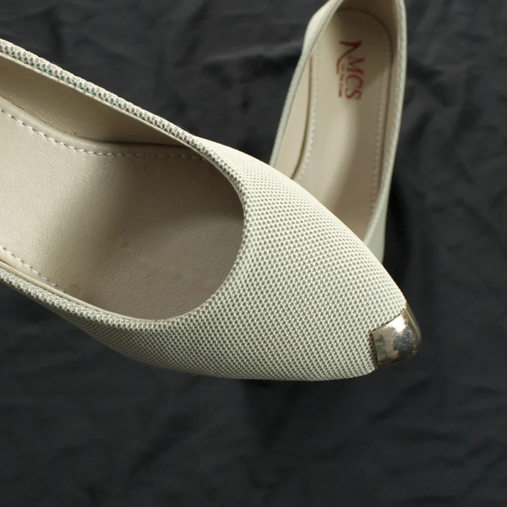 Jute Metal Toe Tip Court Shoe (Beige)