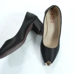 Jute Metal Toe Tip Court Shoe (Black)