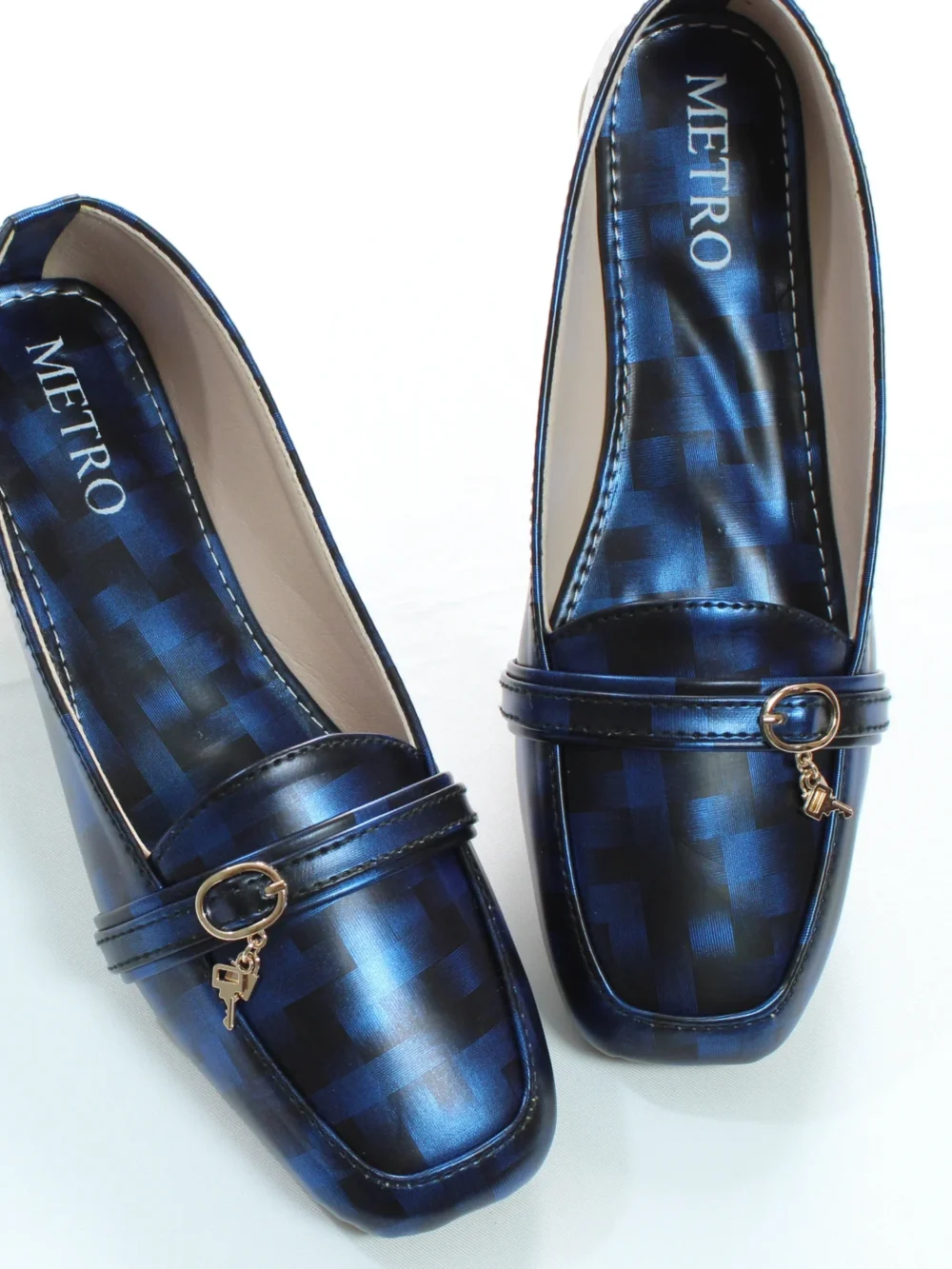 Lock Key Buckel Loafer ( 2 colors )