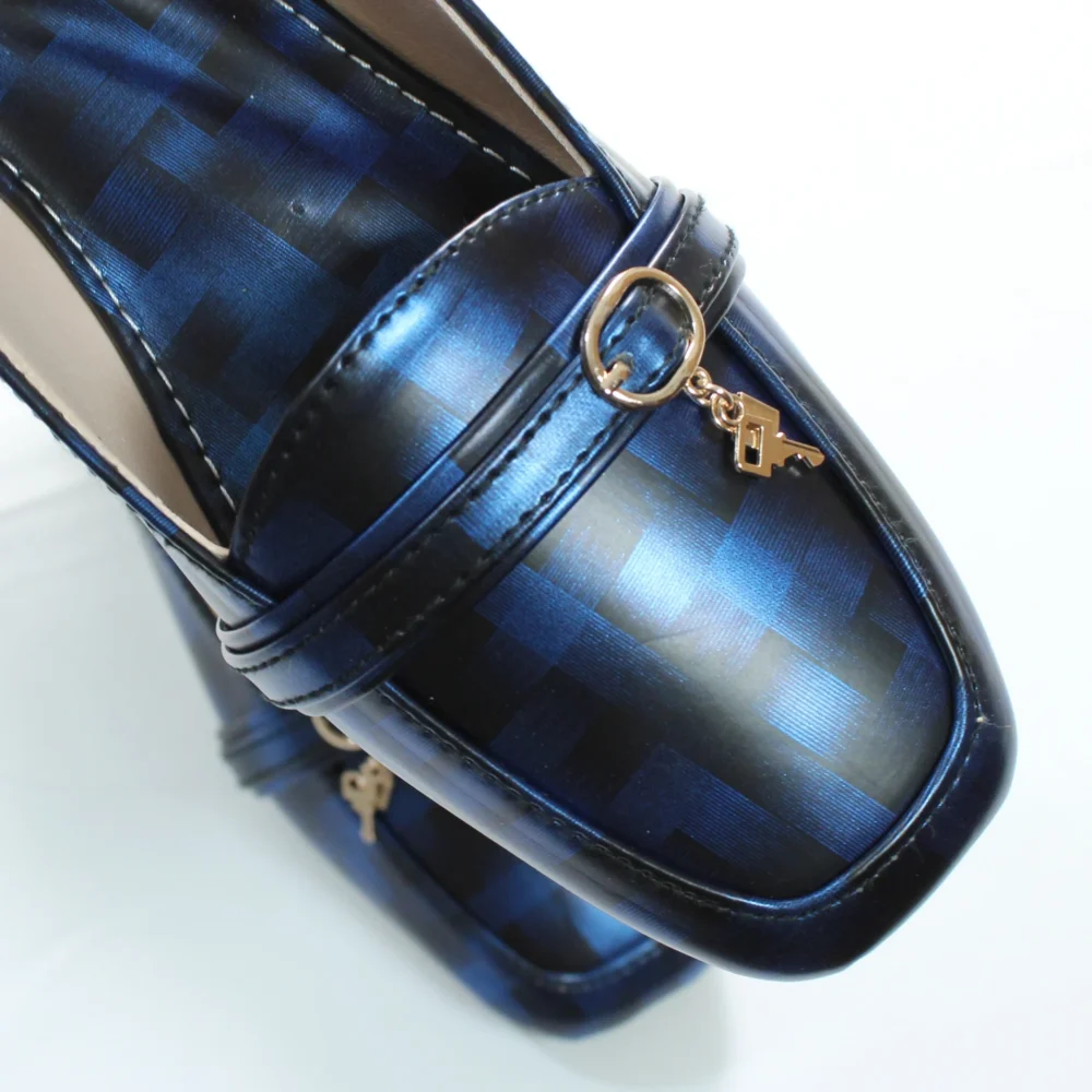 Blue Black Lock Key Buckel Loafer