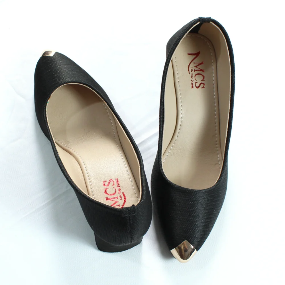 Jute Metal Toe Tip Court Shoe (Black)