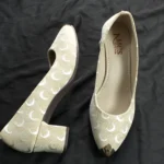 Moon Glitter Dust Court Shoe Metal Toe (Cream)