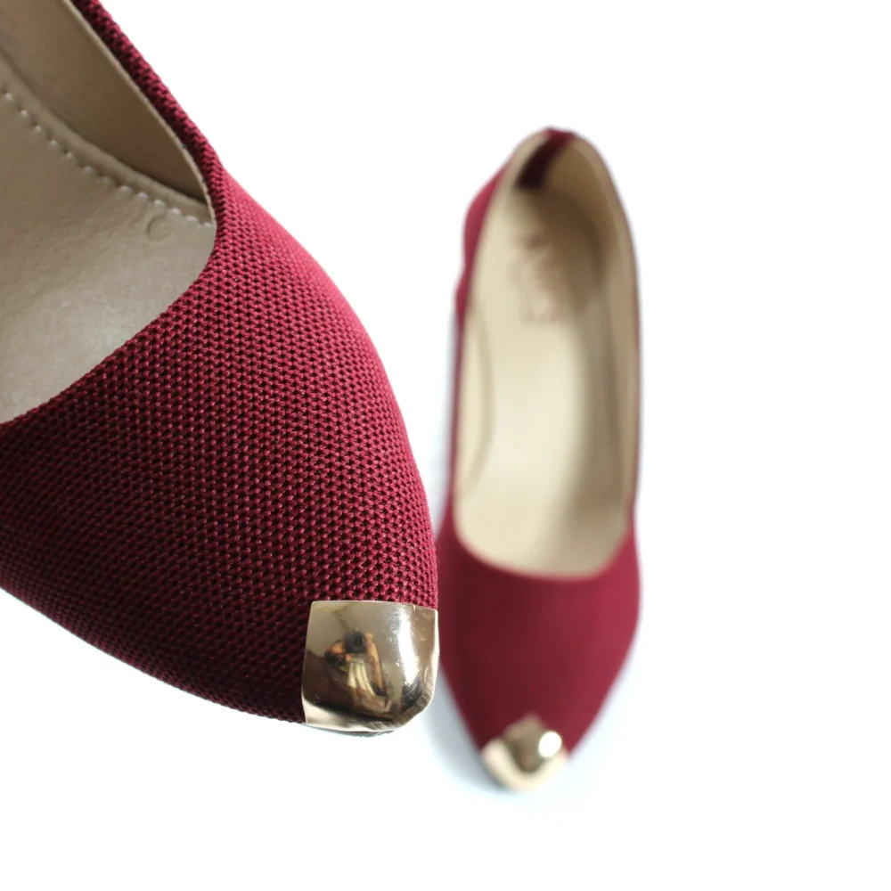 Jute Metal Toe Tip Court Shoe (Maroon)