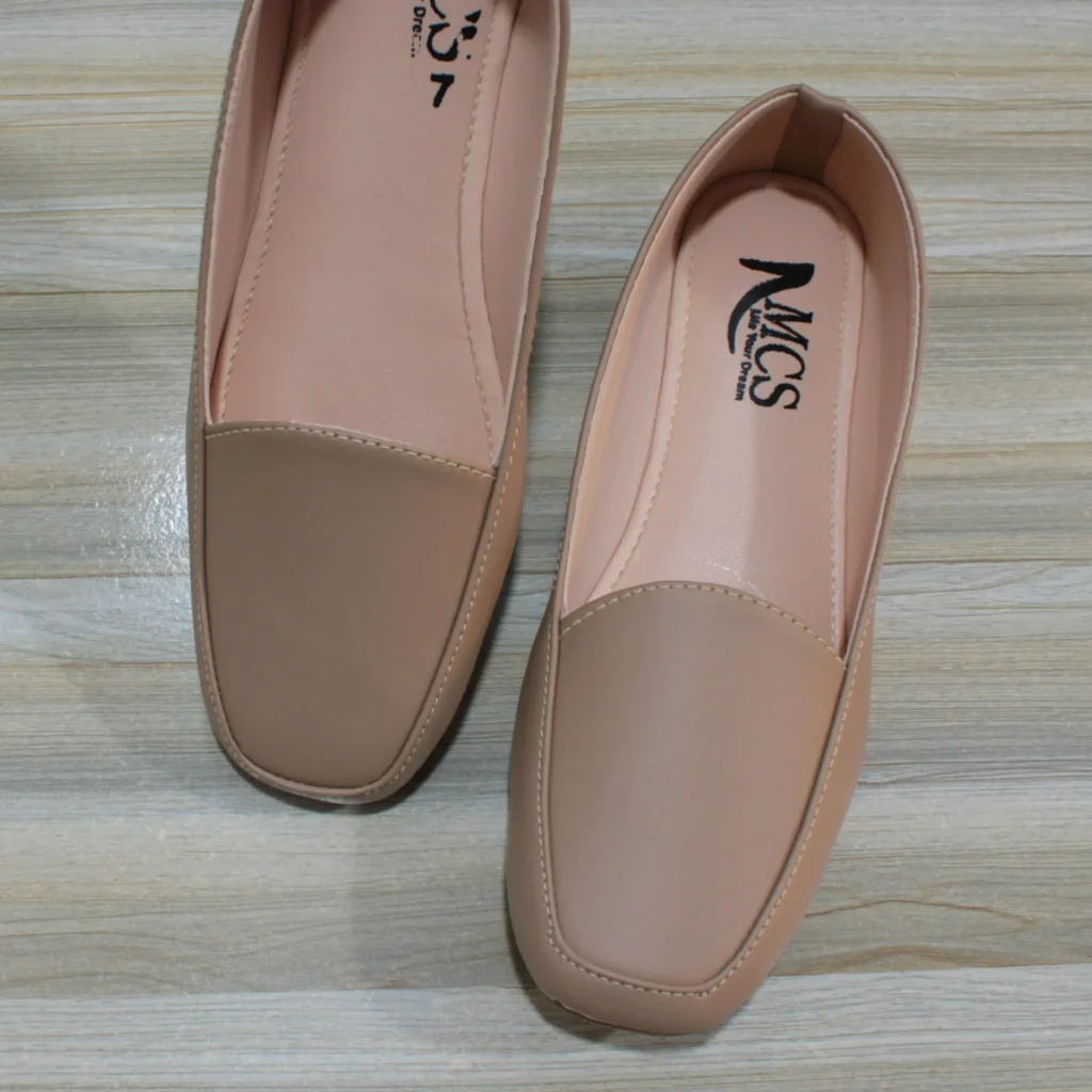 Plain Loafers (Beige)