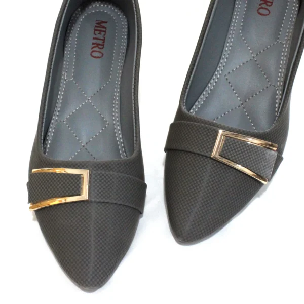 Pointed Pumps Article # 316