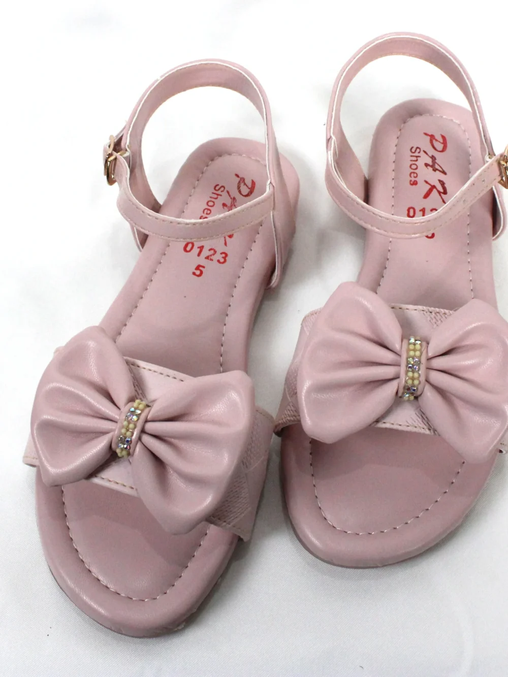 Bow Sandal Article # G003