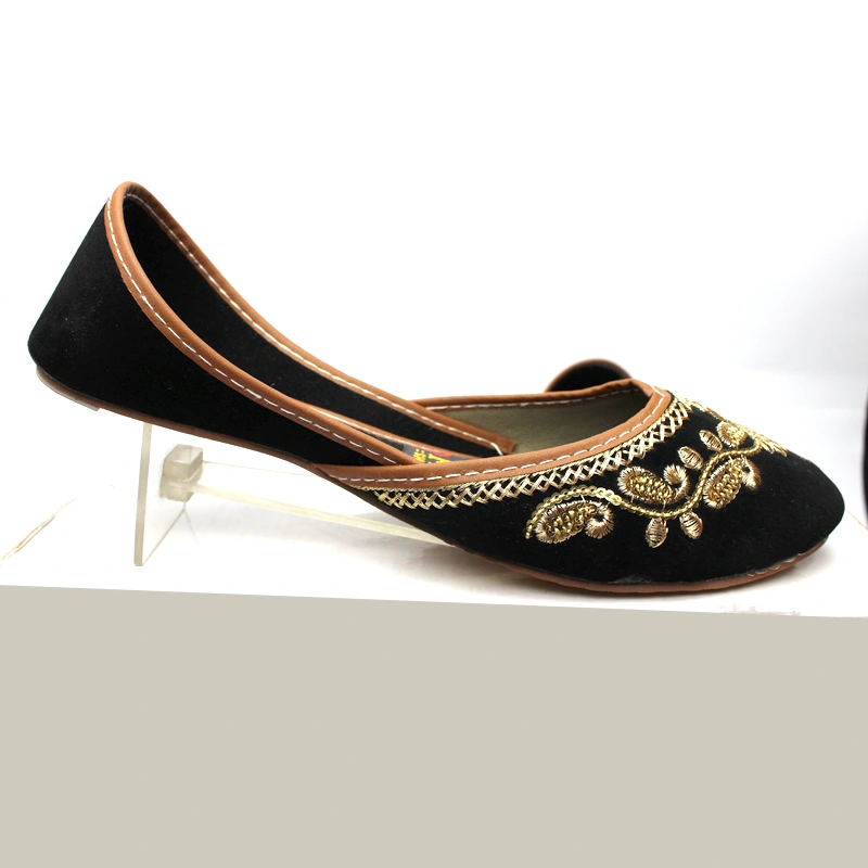 ✨ Black Khussa with Golden Embellishments ✨