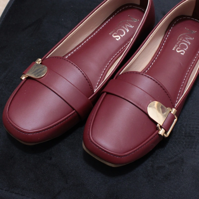 Solid Buckle Ladies Loafer Maroon 3