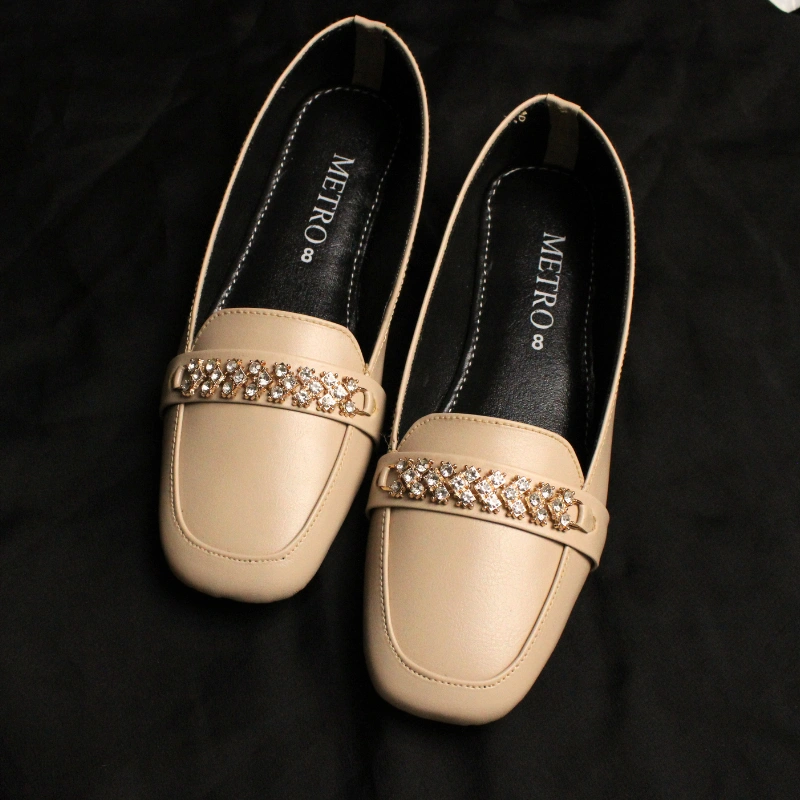 Beads Chain Buckle Loafer