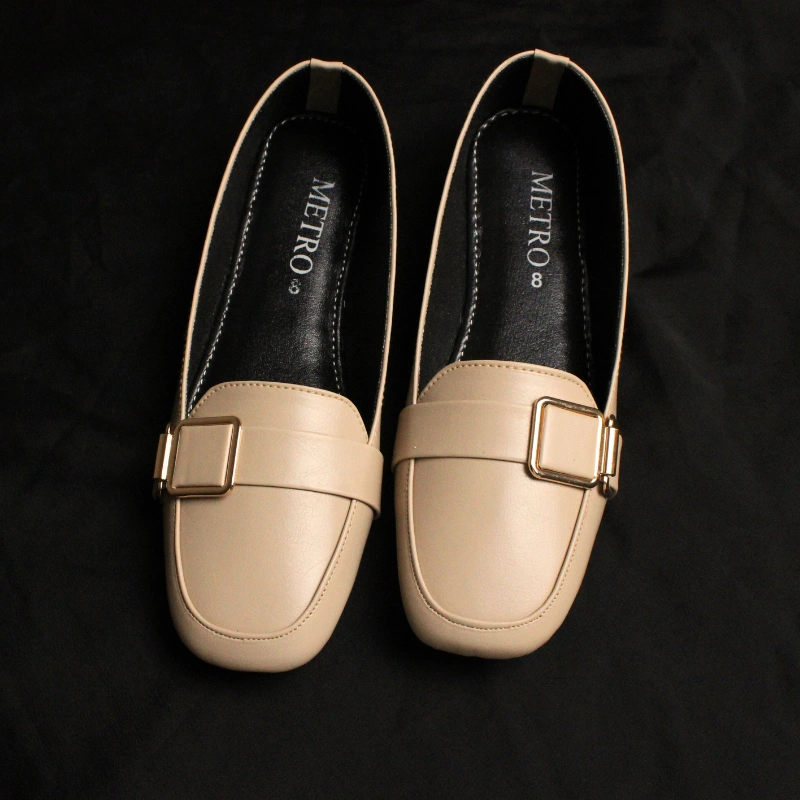 Square Buckle Loafers