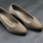 Women’s Classic Pointed-Toe Block Heels